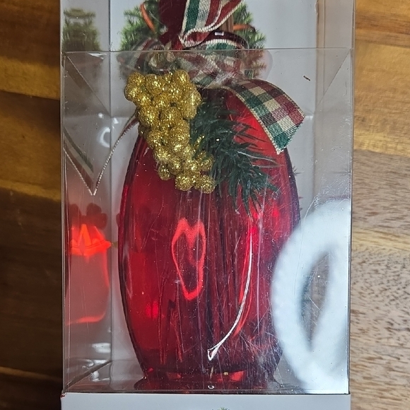 HomeGoods Christmas Holiday Reed Diffuser, Red Plaid Bow, New - Picture 3 of 6
